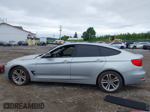 2014 BMW 3 Series 328i Gran Turismo xDrive с VIN WBA3X5C52ED558457, выставлен на аукционе IAAI как лот 43039361 с пробегом 144 828 миль миль и . История ставок и продаж доступна на DreamBid. Изображение 13.