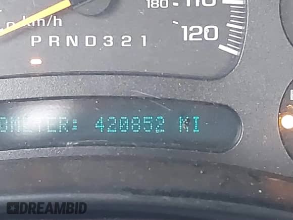 2006 Chevrolet Silverado 2500HD Work Truck z VIN 1GCHC24U06E289959, wystawiony jako IAAI lot #41517741 z przebiegiem 420 852 mil mil oraz . Historia ofert i sprzedaży dostępna na DreamBid. Obrazek 15.