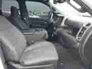 2023 Ram 1500 Tradesman z VIN 1C6RRFCG9PN546423, wystawiony jako IAAI lot #41953444 z przebiegiem 110 457 mil mil oraz . Historia ofert i sprzedaży dostępna na DreamBid. Obrazek 5.