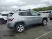 2019 Jeep Compass Latitude с VIN 3C4NJDBB7KT597114, выставлен на аукционе Copart как лот 81682435 с пробегом 49 903 миль миль и Списание • Salvage title. История ставок и продаж доступна на DreamBid. Изображение 3.