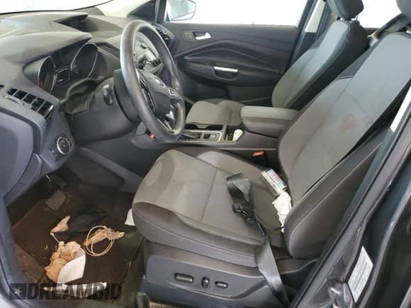 2018 Ford Escape SE z VIN 1FMCU9GD2JUC88494, wystawiony jako Copart lot #81230705 z przebiegiem 73 359 mil mil oraz Szkoda całkowita • Salvage title. Historia ofert i sprzedaży dostępna na DreamBid. Obrazek 7.