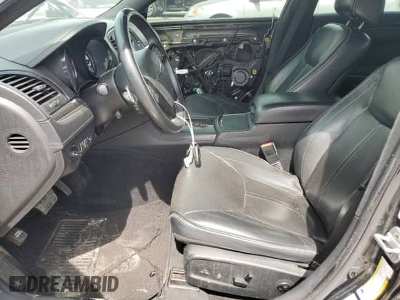 2013 Chrysler 300 C John Varvatos Limited Edition with VIN 2C3CCADT9DH672613, listed as a Copart auction lot 53876325 with 182,546 mi miles and Salvage title. Bid and sale history available at DreamBid. Image 7.