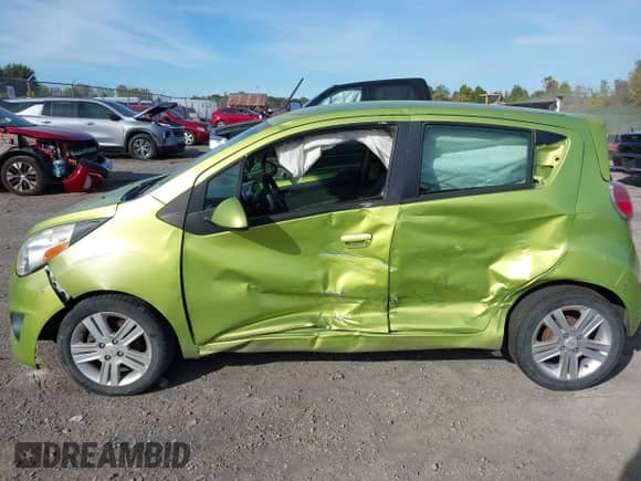 2013 Chevrolet Spark LT с VIN KL8CD6S94DC507044, выставлен на аукционе IAAI как лот 43261549 с пробегом 157 100 миль миль и . История ставок и продаж доступна на DreamBid. Изображение 6.