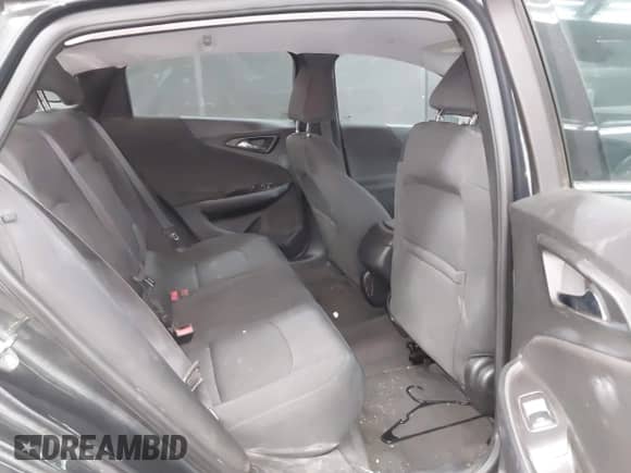 2017 Chevrolet Malibu LS с VIN 1G1ZB5ST0HF115477, выставлен на аукционе IAAI как лот 42831763 с пробегом 86 635 миль миль и . История ставок и продаж доступна на DreamBid. Изображение 8.