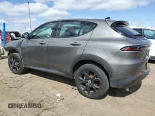 2024 Dodge Hornet GT z VIN ZACNDFAN2R3A37928, wystawiony jako Copart lot #53243405 z przebiegiem 7 904 mil mil oraz Czysty tytuł • Clean title. Historia ofert i sprzedaży dostępna na DreamBid. Obrazek 2.