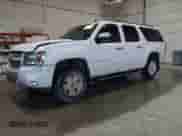 2008 Chevrolet Suburban LTZ z VIN 3GNFK16378G195394, wystawiony jako IAAI lot #42606600 z przebiegiem 194 739 mil mil oraz . Historia ofert i sprzedaży dostępna na DreamBid. Obrazek 17.