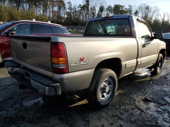 1999 Chevrolet Silverado 1500 LS с VIN 1GCEK14T7XZ160859, выставлен на аукционе Copart как лот 84849844 с пробегом 210 899 миль миль и Списание • Salvage title. История ставок и продаж доступна на DreamBid. Изображение 3.