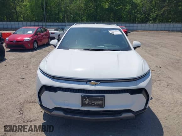 2025 Chevrolet Equinox EV LT с VIN 3GN7DLRP9SS111427, выставлен на аукционе IAAI как лот 42072412 с пробегом 1 560 миль миль и . История ставок и продаж доступна на DreamBid. Изображение 12.
