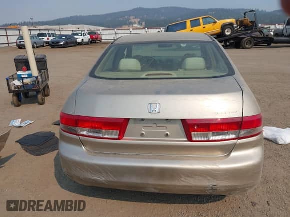 2004 Honda Accord EX with VIN JHMCM56614C031240, listed as a IAAI auction lot 43145132 with 135,971 mi miles and . Bid and sale history available at DreamBid. Image 17.