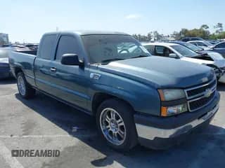 2007 Chevrolet Silverado 1500 LT1 with VIN 1GCEC19V27Z197096, listed as a IAAI auction lot 42269741 with 115,156 mi miles and . Bid and sale history available at DreamBid. Image 1.