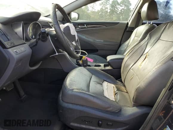 2011 Hyundai Sonata Limited with VIN 5NPEC4AC8BH060871, listed as a Copart auction lot 82582485 with 186,789 mi miles and Salvage title. Bid and sale history available at DreamBid. Image 7.