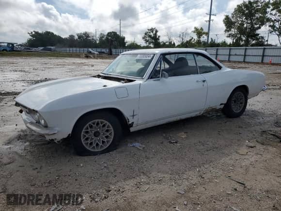 1967 Chevrolet Corvair z VIN 105377W104259, wystawiony jako Copart lot #70085654 z przebiegiem Nie podano mil oraz Czysty tytuł • Clean title. Historia ofert i sprzedaży dostępna na DreamBid. Obrazek 1.
