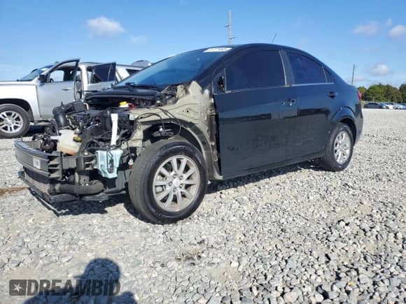 2020 Chevrolet Sonic LT with VIN 1G1JD5SB3L4122331, listed as a Copart auction lot 81777465 with 76,849 mi miles and Salvage title. Bid and sale history available at DreamBid. Image 1.
