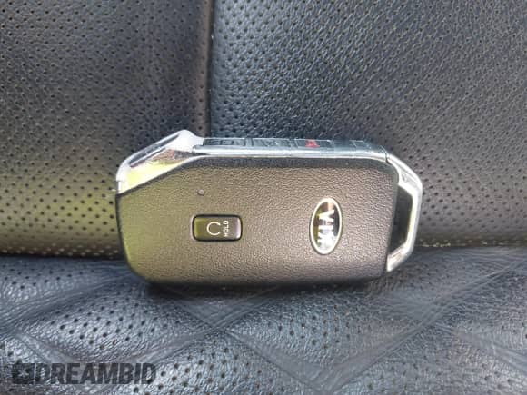 2021 Kia Sorento SX Prestige X-Line with VIN 5XYRKDLF5MG045931, listed as a IAAI auction lot 43252412 with 73,564 mi miles and . Bid and sale history available at DreamBid. Image 11.