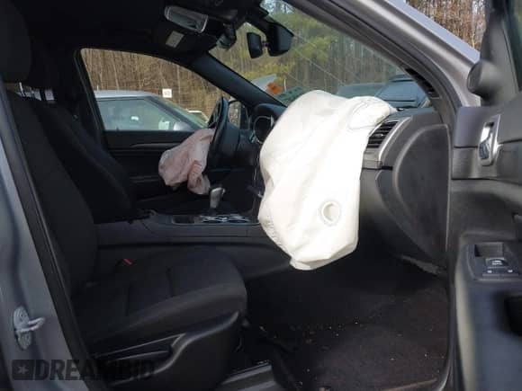 2018 Jeep Grand Cherokee Altitude с VIN 1C4RJEAG1JC513349, выставлен на аукционе IAAI как лот 41408487 с пробегом 172 216 миль миль и . История ставок и продаж доступна на DreamBid. Изображение 5.