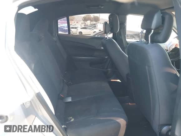 2014 Chrysler 200 LX с VIN 1C3CCBAB8EN237320, выставлен на аукционе IAAI как лот 43551760 с пробегом 130 648 миль миль и . История ставок и продаж доступна на DreamBid. Изображение 8.