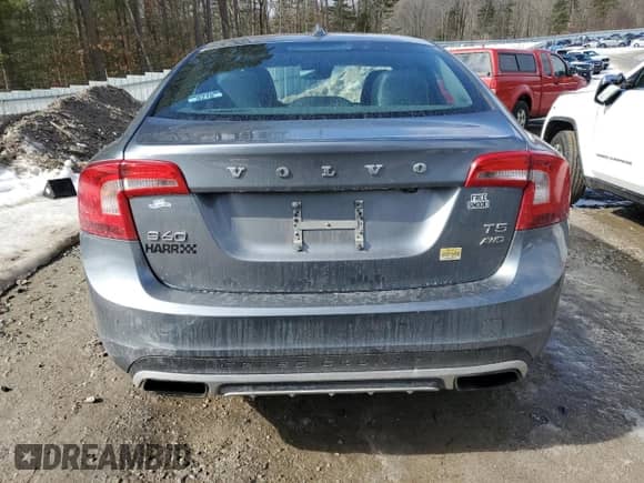 2016 Volvo S60 T5 Platinum с VIN YV4612UM2G2001288, выставлен на аукционе Copart как лот 46215315 с пробегом 124 728 миль миль и Списание • Salvage title. История ставок и продаж доступна на DreamBid. Изображение 6.