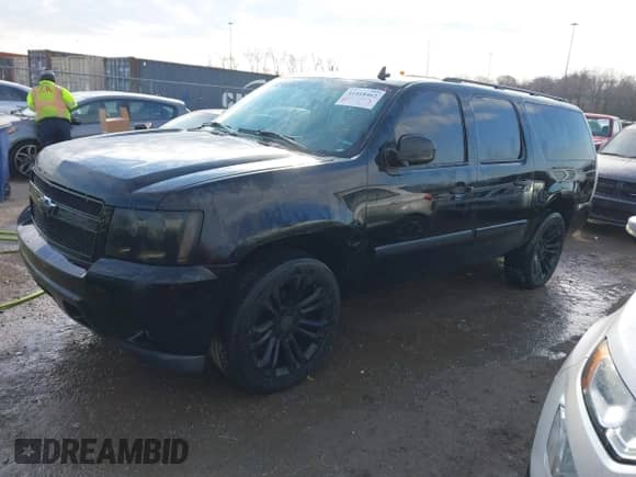 2008 Chevrolet Suburban 3LT with VIN 3GNFC16058G189273, listed as a IAAI auction lot 41418462 with 222,017 mi miles and . Bid and sale history available at DreamBid. Image 4.