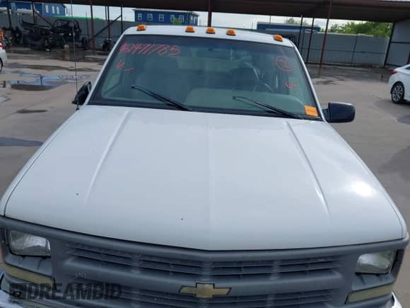 1996 Chevrolet Silverado 2500 с VIN 1GCGC29R2TE200856, выставлен на аукционе IAAI как лот 42471785 с пробегом 288 758 миль миль и . История ставок и продаж доступна на DreamBid. Изображение 19.