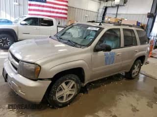 2007 Chevrolet TrailBlazer LS с VIN 1GNDT13S572263702, выставлен на аукционе Copart как лот 71081775 с пробегом 119 907 миль миль и Чистый • Clean title. История ставок и продаж доступна на DreamBid. Изображение 1.