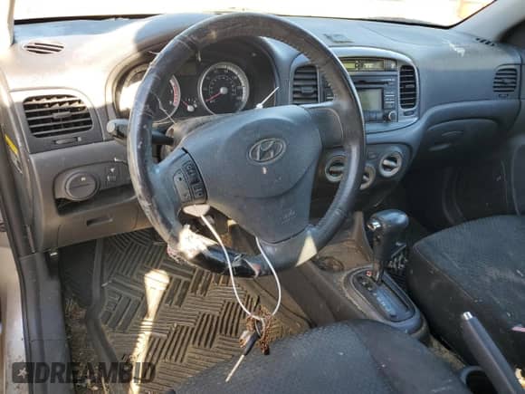 2009 Hyundai Accent Auto SE с VIN KMHCN36C29U139517, выставлен на аукционе Copart как лот 50884025 с пробегом 55 814 миль миль и На запчасти • Non repairable. История ставок и продаж доступна на DreamBid. Изображение 8.