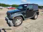 2009 Jeep Wrangler X z VIN 1J4FA241X9L750596, wystawiony jako Copart lot #61362375 z przebiegiem 318 716 mil mil oraz Szkoda całkowita • Salvage title. Historia ofert i sprzedaży dostępna na DreamBid. Obrazek 1.
