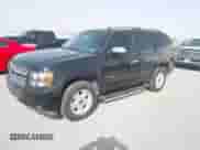 2009 Chevrolet Tahoe 1LT with VIN 1GNEC23329R303165, listed as a IAAI auction lot 41682532 with 192,513 mi miles and . Bid and sale history available at DreamBid. Image 2.