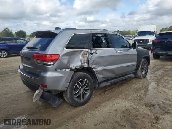 2018 Jeep Grand Cherokee Limited z VIN 1C4RJEBG5JC485571, wystawiony jako Copart lot #82130215 z przebiegiem 65 789 mil mil oraz Szkoda całkowita • Salvage title. Historia ofert i sprzedaży dostępna na DreamBid. Obrazek 3.