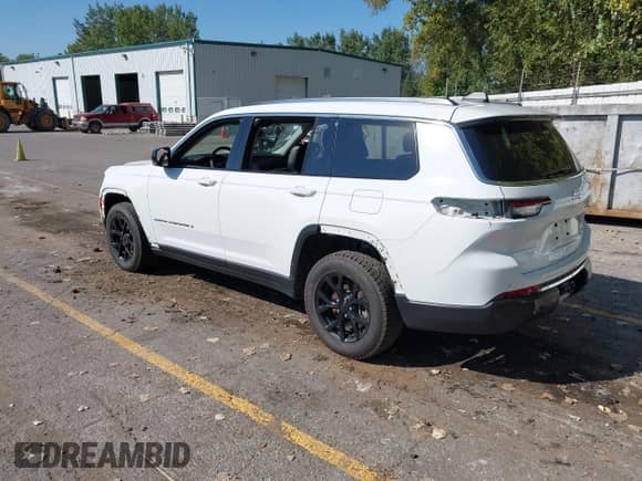 2023 Jeep Grand Cherokee Limited с VIN 1C4RJKBGXP8838834, выставлен на аукционе IAAI как лот 43327600 с пробегом 53 295 миль миль и . История ставок и продаж доступна на DreamBid. Изображение 3.
