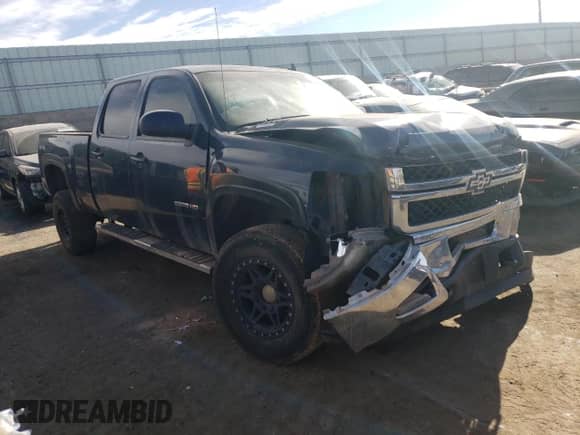 2011 Chevrolet Silverado 2500HD LTZ с VIN 1GC1KYC80BF148759, выставлен на аукционе Copart как лот 49766475 с пробегом Не указан миль и Списание • Salvage title. История ставок и продаж доступна на DreamBid. Изображение 4.