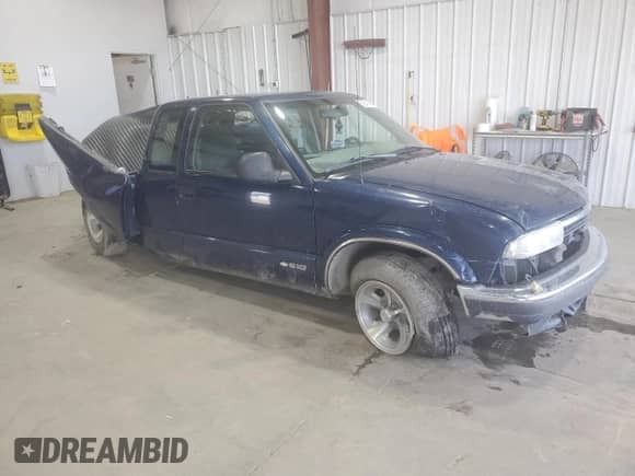 1998 Chevrolet S-10 LS z VIN 1GCCS19X9W8180151, wystawiony jako Copart lot #59041485 z przebiegiem 134 812 mil mil oraz Czysty tytuł • Clean title. Historia ofert i sprzedaży dostępna na DreamBid. Obrazek 4.