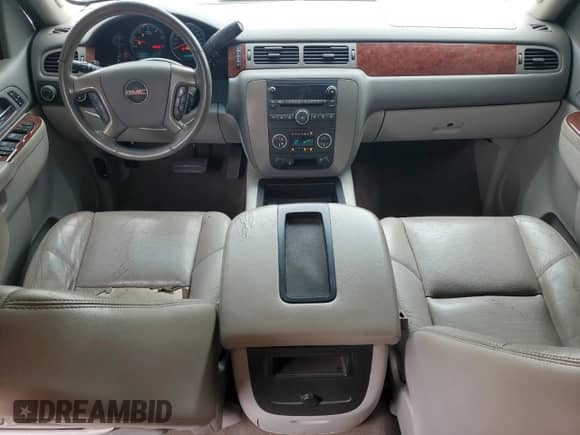 2013 GMC Sierra 1500 SLT с VIN 3GTP2WE73DG173028, выставлен на аукционе Copart как лот 67487995 с пробегом 226 951 миль миль и Списание • Salvage title. История ставок и продаж доступна на DreamBid. Изображение 8.