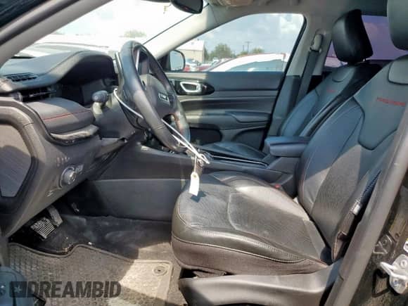 2022 Jeep Compass Trailhawk с VIN 3C4NJDDB4NT175674, выставлен на аукционе Copart как лот 84226745 с пробегом 84 923 миль миль и Списание • Salvage title. История ставок и продаж доступна на DreamBid. Изображение 7.