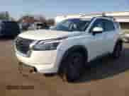 2024 Nissan Pathfinder SV с VIN 5N1DR3BC9RC269623, выставлен на аукционе Copart как лот 52369455 с пробегом 5 043 миль миль и Списание • Salvage title. История ставок и продаж доступна на DreamBid. Изображение 1.