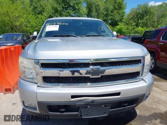 2011 Chevrolet Silverado 1500 LTZ with VIN 3GCUKTE20BG200883, listed as a IAAI auction lot 42139600 with 113,105 mi miles and . Bid and sale history available at DreamBid. Image 13.