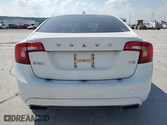 2015 Volvo S60 T5 Drive-E Premier с VIN YV140MFK8F1350796, выставлен на аукционе Copart как лот 81000745 с пробегом 117 885 миль миль и Чистый • Clean title. История ставок и продаж доступна на DreamBid. Изображение 6.