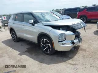2024 Mitsubishi Outlander SE с VIN JA4J3VA80RZ018269, выставлен на аукционе IAAI как лот 42628015 с пробегом Не указан миль и . История ставок и продаж доступна на DreamBid. Изображение 1.