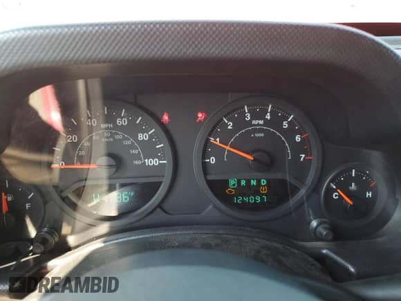 2009 Jeep Wrangler X с VIN 1J4FA241X9L773683, выставлен на аукционе Copart как лот 81265675 с пробегом 124 097 миль миль и Списание • Salvage title. История ставок и продаж доступна на DreamBid. Изображение 9.