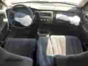 2004 Dodge Dakota Sport z VIN 1D7HL38N44S768351, wystawiony jako Copart lot #61812155 z przebiegiem 170 080 mil mil oraz Szkoda całkowita • Salvage title. Historia ofert i sprzedaży dostępna na DreamBid. Obrazek 8.