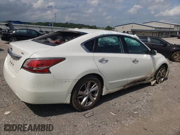 2015 Nissan Altima SL with VIN 1N4AL3AP5FC114484, listed as a Copart auction lot 61464255 with 120,379 mi miles and Salvage title. Bid and sale history available at DreamBid. Image 3.