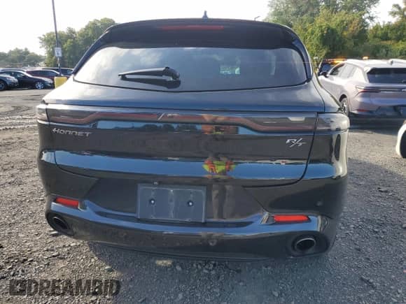 2024 Dodge Hornet R/T with VIN ZACPDFCW3R3A34972, listed as a Copart auction lot 84566875 with 27,039 mi miles and Clean title. Bid and sale history available at DreamBid. Image 6.