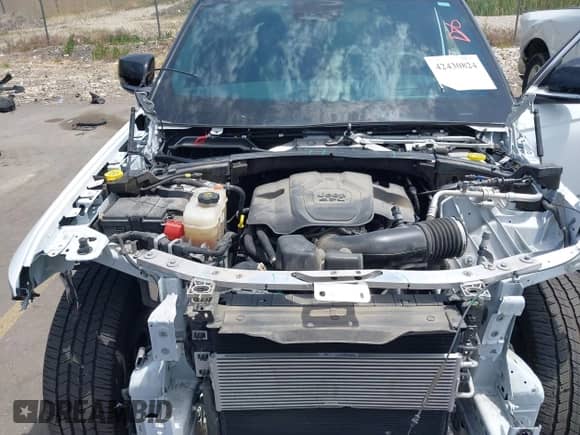 2021 Jeep Grand Cherokee Summit Reserve z VIN 1C4RJKET4M8197071, wystawiony jako IAAI lot #42430824 z przebiegiem 36 927 mil mil oraz . Historia ofert i sprzedaży dostępna na DreamBid. Obrazek 10.