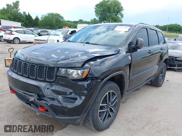 2019 Jeep Grand Cherokee Trailhawk z VIN 1C4RJFLGXKC608724, wystawiony jako IAAI lot #42602108 z przebiegiem 112 713 mil mil oraz . Historia ofert i sprzedaży dostępna na DreamBid. Obrazek 2.