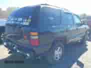 2004 Chevrolet Tahoe Special Service z VIN 1GNEK13V24J311708, wystawiony jako IAAI lot #41463841 z przebiegiem 224 278 mil mil oraz . Historia ofert i sprzedaży dostępna na DreamBid. Obrazek 4.