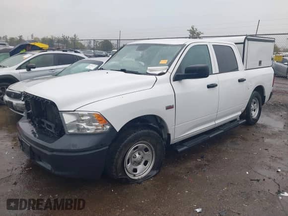 2018 Ram 1500 SSV z VIN 1C6RR7XT5JS222911, wystawiony jako IAAI lot #43393631 z przebiegiem 194 268 mil mil oraz . Historia ofert i sprzedaży dostępna na DreamBid. Obrazek 17.