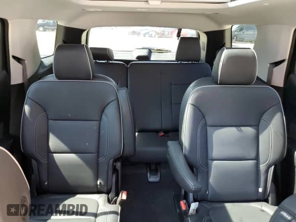 2020 Chevrolet Traverse High Country z VIN 1GNERNKW3LJ137370, wystawiony jako Copart lot #71397374 z przebiegiem 95 531 mil mil oraz Szkoda całkowita • Salvage title. Historia ofert i sprzedaży dostępna na DreamBid. Obrazek 10.