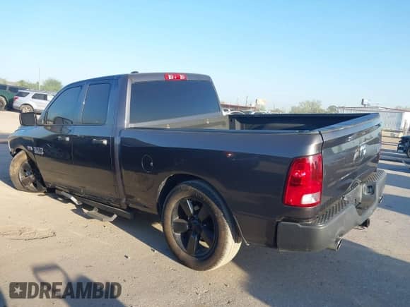 2018 Ram 1500 Express z VIN 1C6RR7FT5JS198871, wystawiony jako IAAI lot #41876526 z przebiegiem 110 805 mil mil oraz . Historia ofert i sprzedaży dostępna na DreamBid. Obrazek 15.