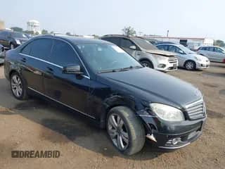 2010 Mercedes-Benz C 300 Sport с VIN WDDGF8BB9AF423576, выставлен на аукционе IAAI как лот 42927860 с пробегом 126 876 миль миль и . История ставок и продаж доступна на DreamBid. Изображение 1.