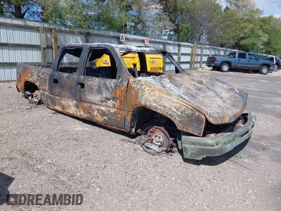 2006 Chevrolet Silverado 1500 LT3 with VIN 2GCEK13TX61193198, listed as a IAAI auction lot 42293607 with Not provided miles and . Bid and sale history available at DreamBid. Image 1.