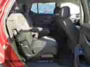 2018 Chevrolet Traverse LT Cloth z VIN 1GNERGKW6JJ281018, wystawiony jako Copart lot #55261455 z przebiegiem 111 630 mil mil oraz Nie do naprawy • Non repairable. Historia ofert i sprzedaży dostępna na DreamBid. Obrazek 11.